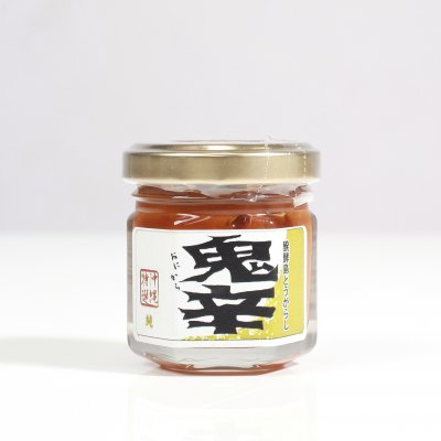 発酵島唐辛子『純鬼辛』　紅麹もろみに沖縄県産の島唐辛子を加えた辛味調味料。優秀味覚賞（Superior　Taste　Award）を頂いております。